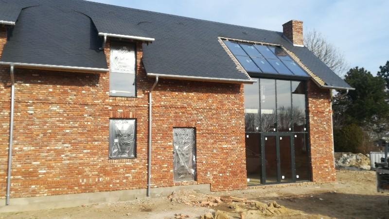 Façade en profilés RP Technik par Les Métalliers Normands à Cany-Barville