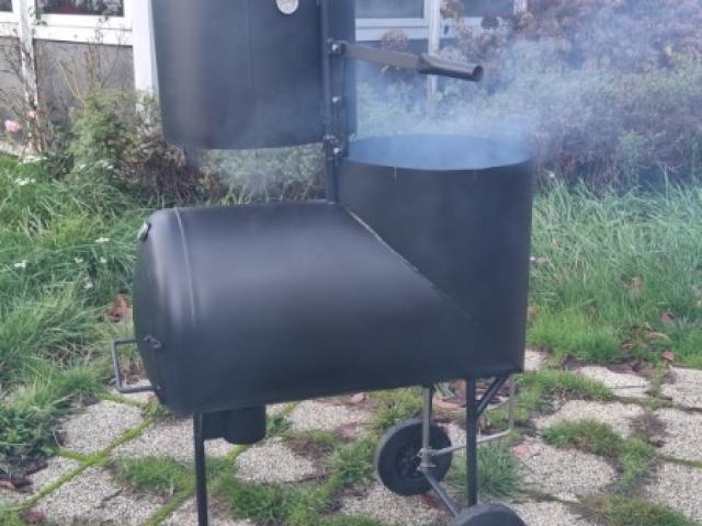 Nouveauté Les Métalliers Normands : Barbecue multifonctions