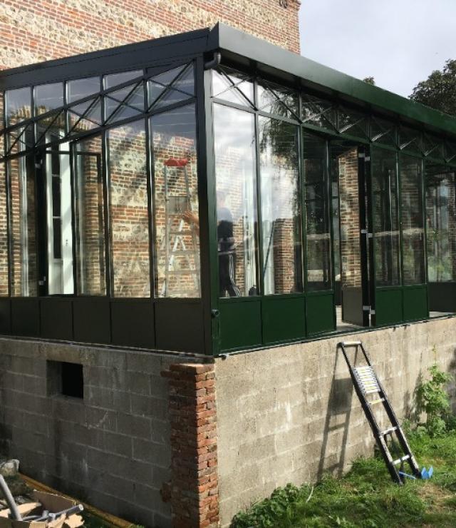 Véranda fabriquée par les Métalliers Normands, Métallerie en Normandie.